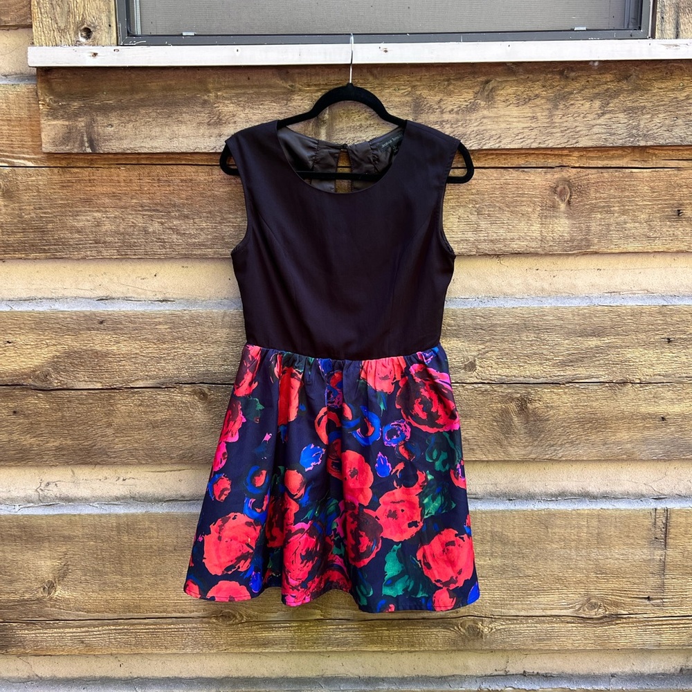 Jealous Tomato Red Floral Fit and Flare Cap Sleeve Dress Women’s Large
